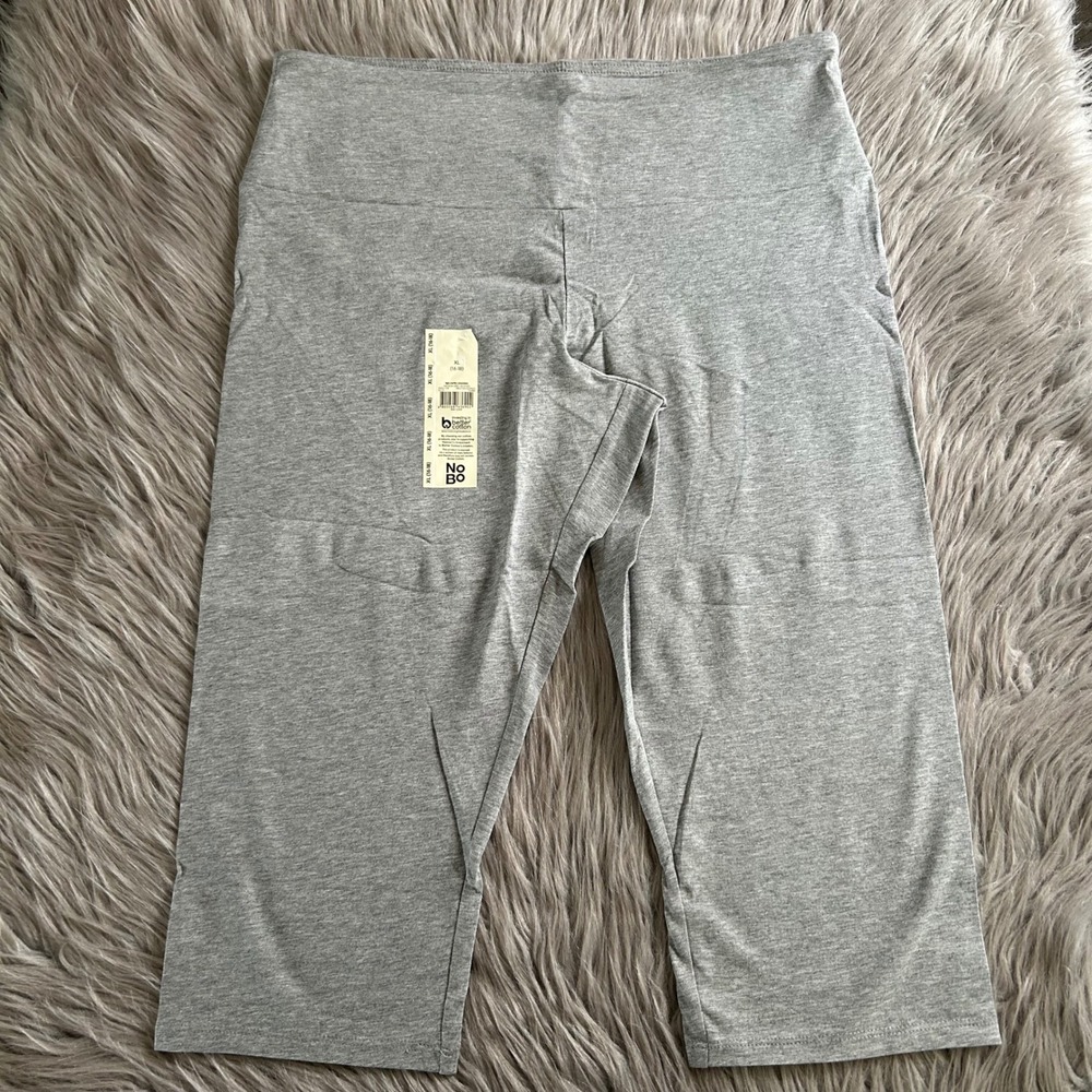 No Boundaries Capri Leggings Women's Size XL (16-18) Gray Stretch Pants Capris - Picture 1 of 4